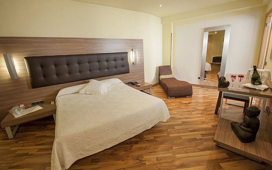Hotel El Bruc Εξωτερικό φωτογραφία