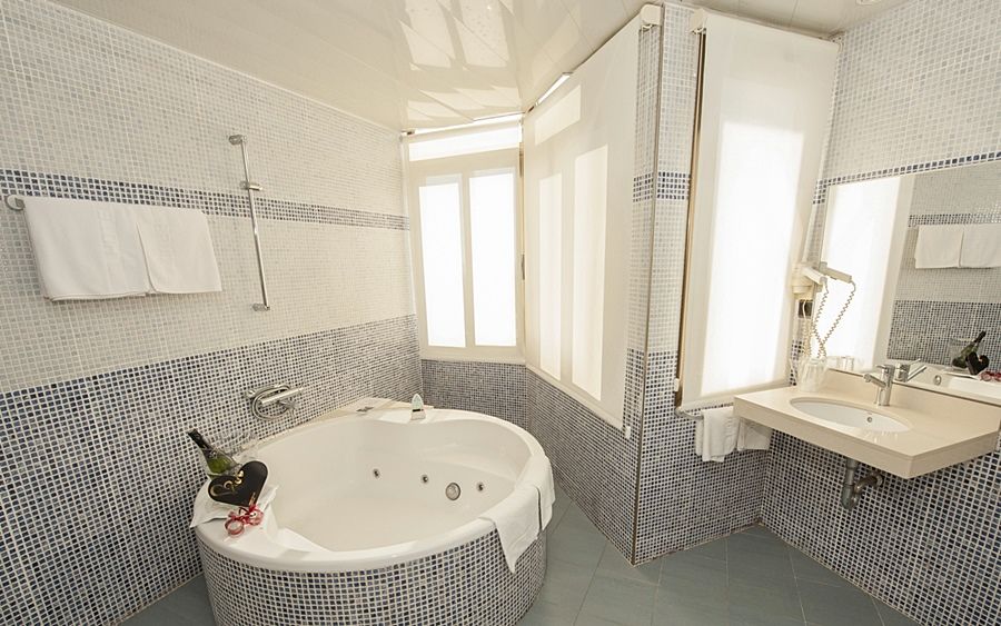 Hotel El Bruc Εξωτερικό φωτογραφία