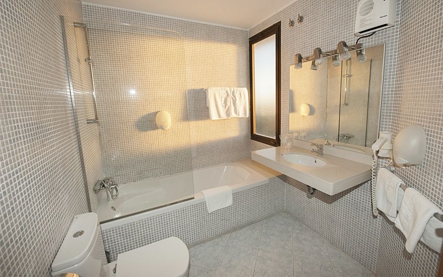 Hotel El Bruc Εξωτερικό φωτογραφία